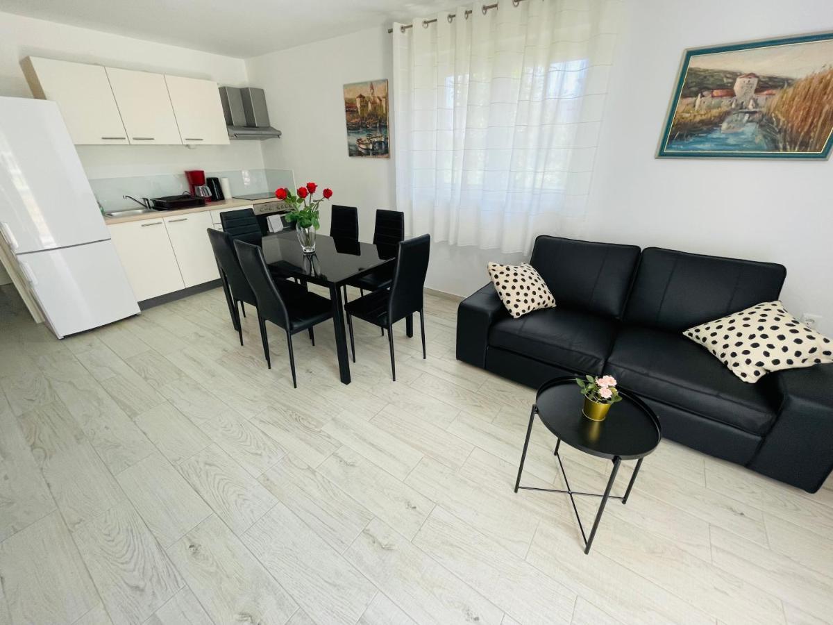 Apartment Paulina Trogir Exteriér fotografie