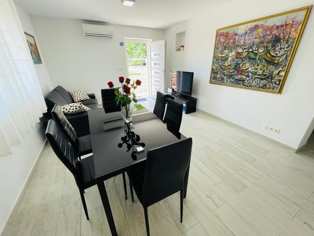 Apartment Paulina Trogir Exteriér fotografie